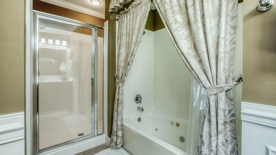 Bathroom 3, Harbor Landing 701b, Okaloosa
