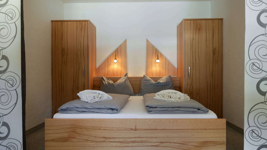 Bedroom 2, Ostbacher-Stern, Innsbruck Land