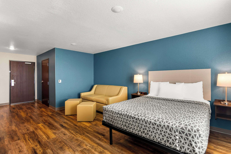 Bedroom 3, WoodSpring Suites Port St. Lucie, Saint Lucie