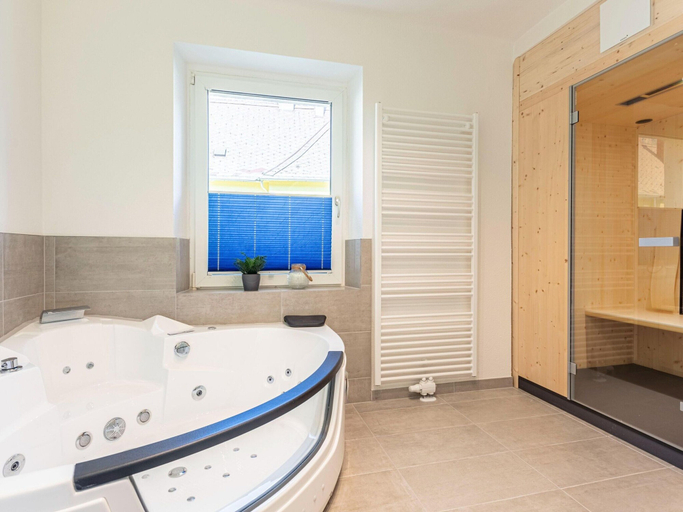 Bathroom, Apartment in Eisenerz Near Erzberg Mine, Leoben