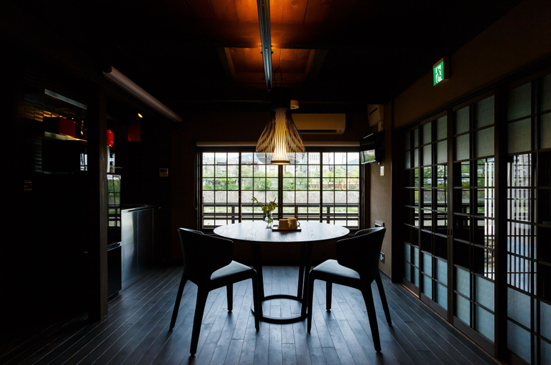 Others 5, Yaeyatoichicho, Kyoto