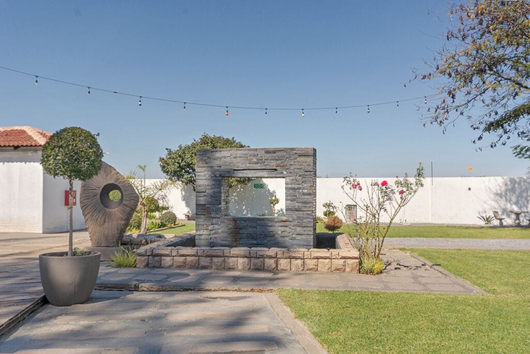 Exterior & Views, Botle Ba Afrika Lodge, Sedibeng
