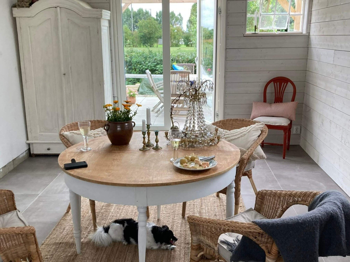 Dining 4, 4 Star Holiday Home in Tomelilla, Tomelilla