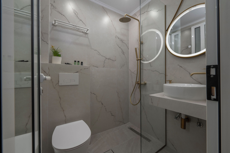 Bathroom 5, Paradise, Central Macedonia