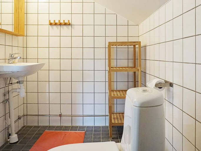 Bathroom 4, 6 Person Holiday Home in Kungshamn-by Traum, Sotenäs