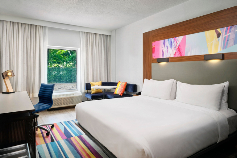 Bedroom 4, Aloft Miami Dadeland, Miami-Dade