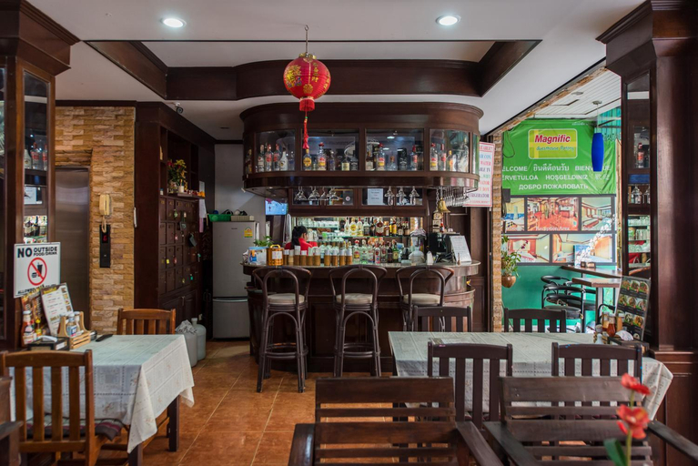Food & Drinks 4, Magnific Patong, Phuket Island