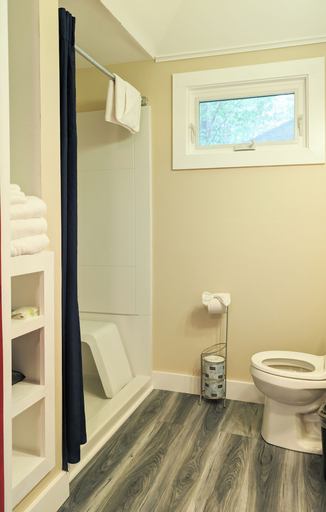 Bathroom 4