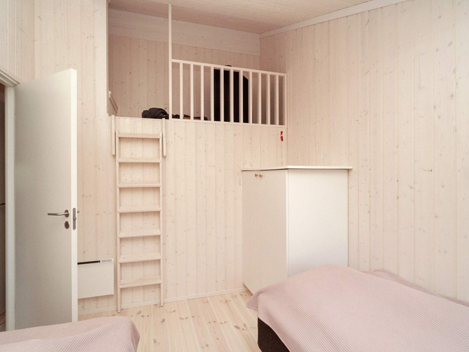 Room 2, 5 Star Holiday Home in Hundested, Halsnæs