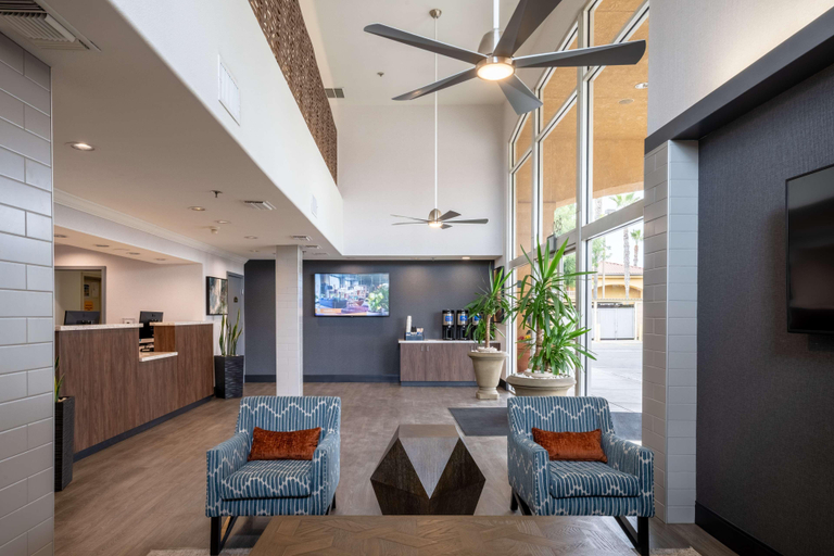 Public Area 3, Best Western Inn & Suites Lemoore, Kings