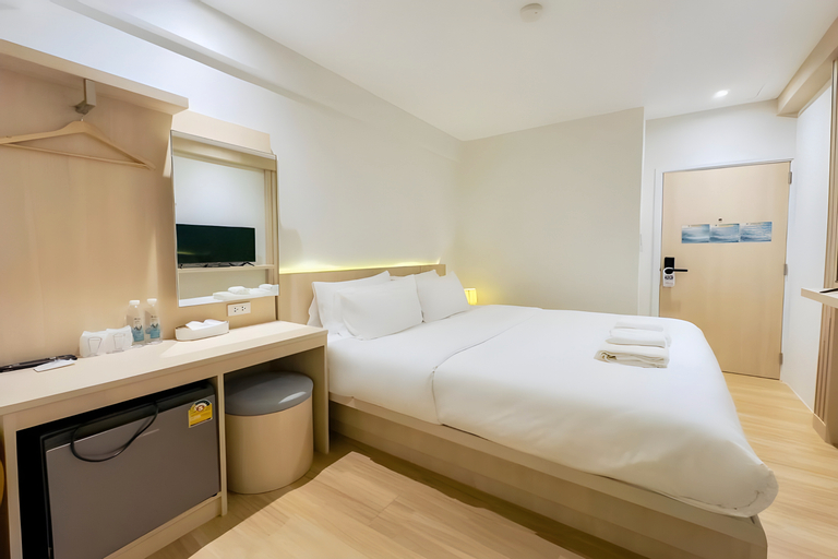 Bedroom 4, Zhennan Teabar Hotel, Muang Chiang Mai