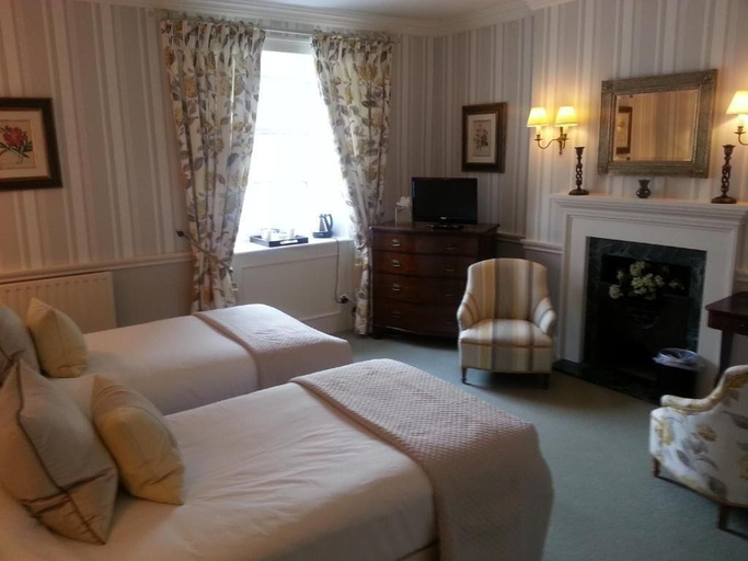 Bedroom 2, The Casterbridge, Dorset