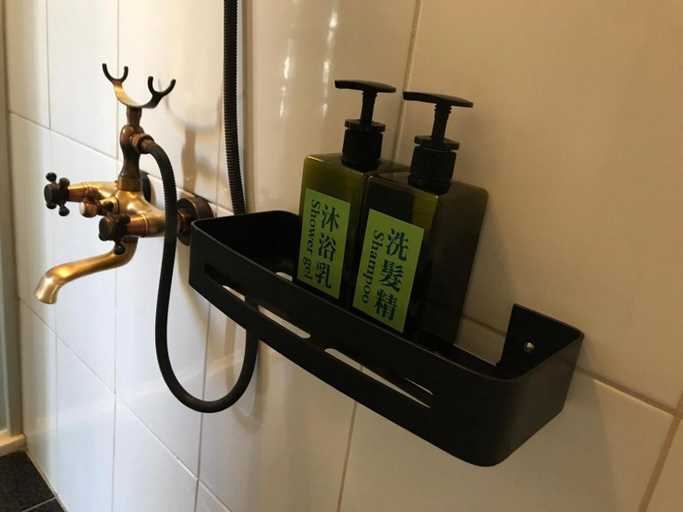 Bathroom, Anping Light, Tainan