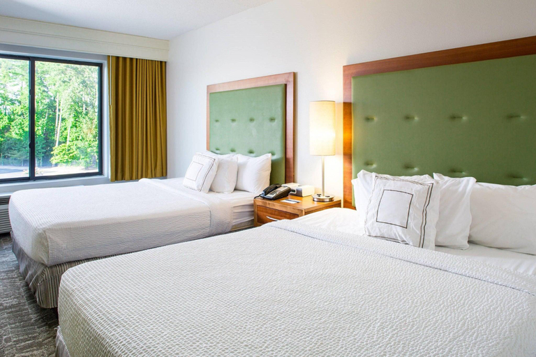 Bedroom 3, SpringHill Suites Hampton, Hampton