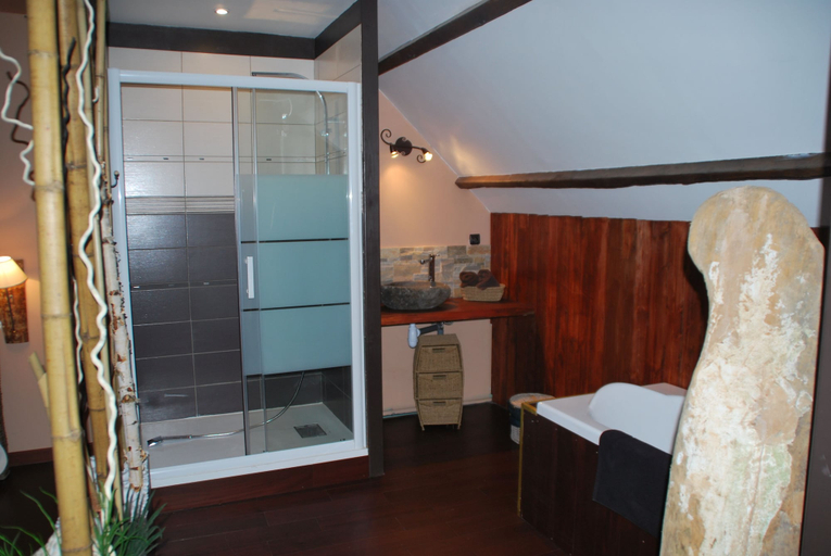 Bedroom 2, Secret d'une nuit, Nord