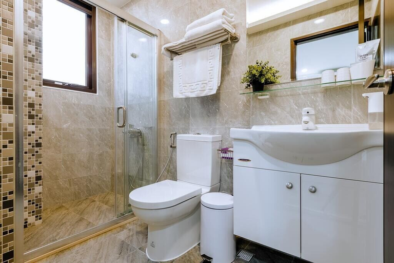 Bathroom 4, Chingtian YunShe, Yilan