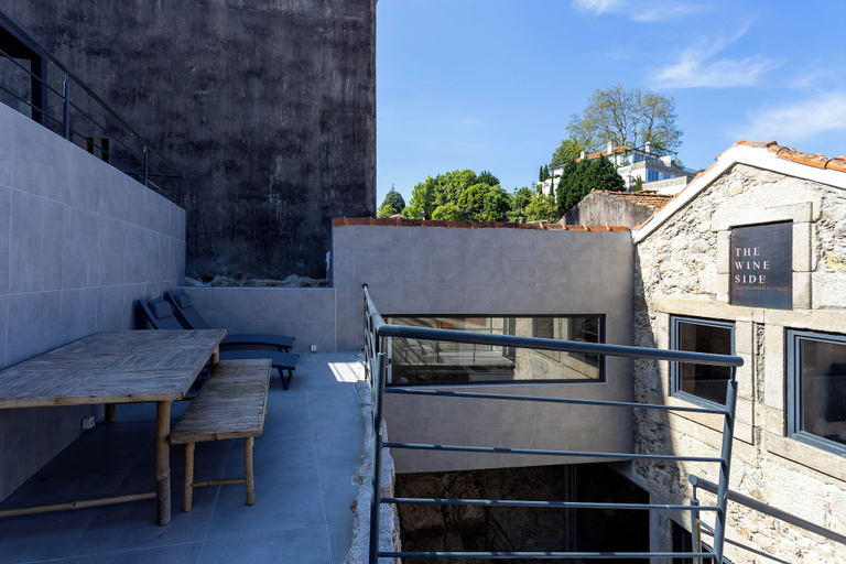 Others 5, Liiiving in Gaia - THE WINE SIDE XVI, Vila Nova de Gaia