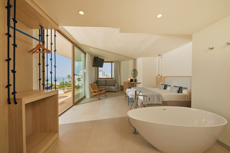 Bathroom 5, TUI BLUE Victoria Menorca, Baleares