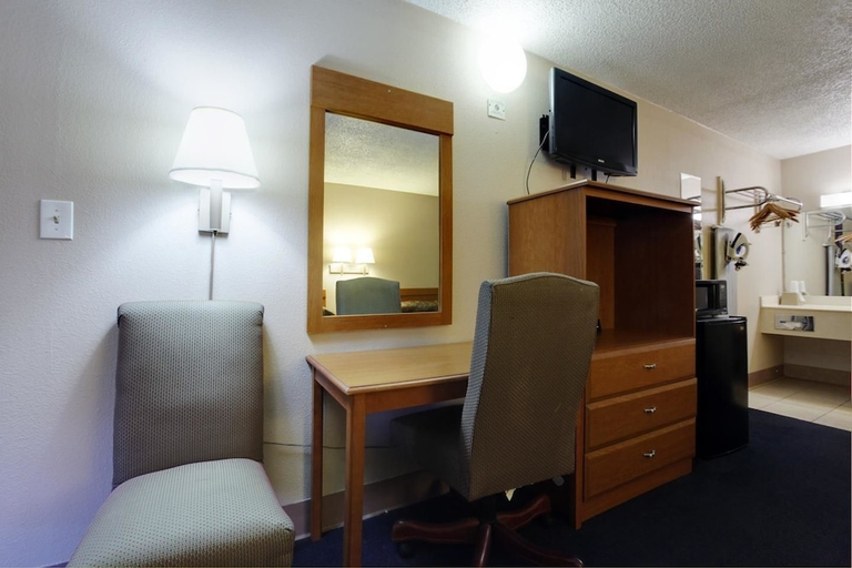 Bedroom 3, Americas Best Value Inn Alachua, Alachua