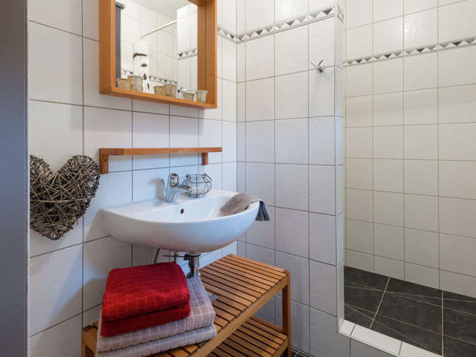 Bathroom 3, Luxury Holiday Home With Private Garden, Liège