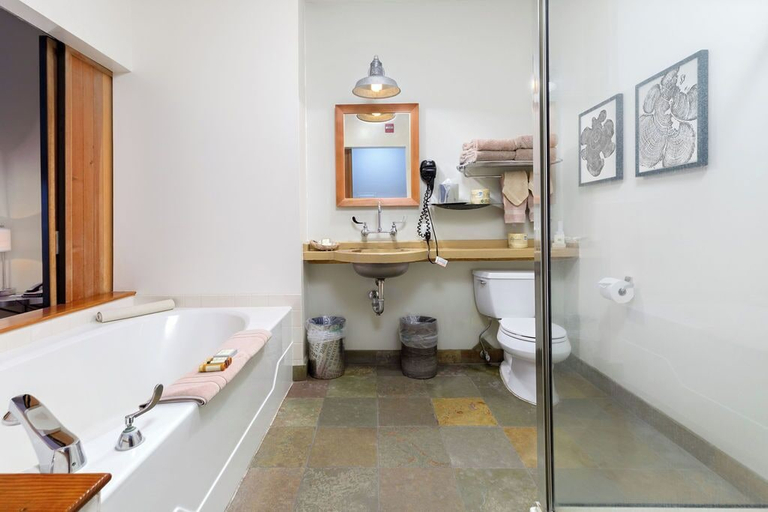 Bathroom 4, Costanoa Lodge and Camp, San Mateo