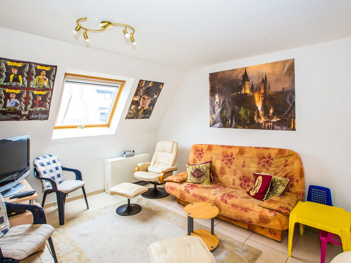 Living area 2, Duplex Apartment Near the Center, West-Vlaanderen