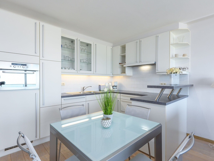 Private kitchen 5, Studio With Terrace and sea View, West-Vlaanderen