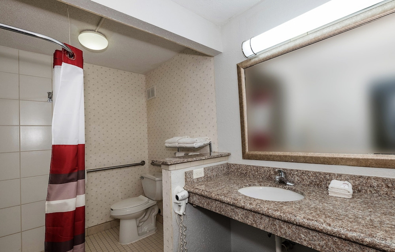 Bathroom 3, Horizon Inn & Suites Anderson SC, Anderson