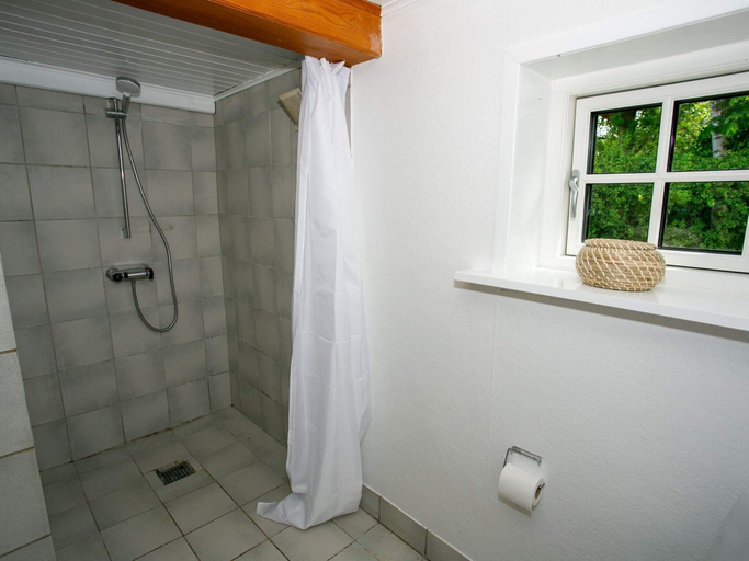 Bathroom 3, 4 Person Holiday Home in Rudkobing, Langeland
