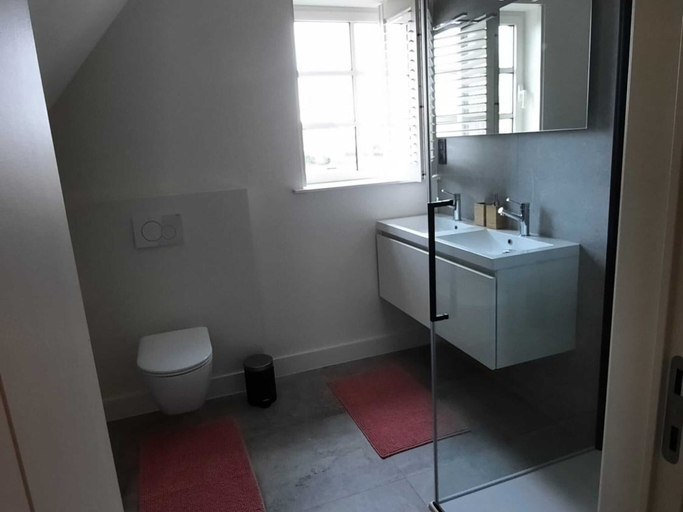 Bathroom 4, Rosselaer Villa With Pool, Antwerpen