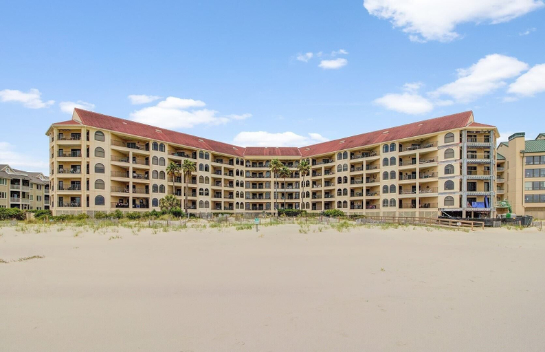 Exterior & Views 2, 519 Seascape by Avantstay Shared Pool + Views, Incredible Interior Design, Charleston