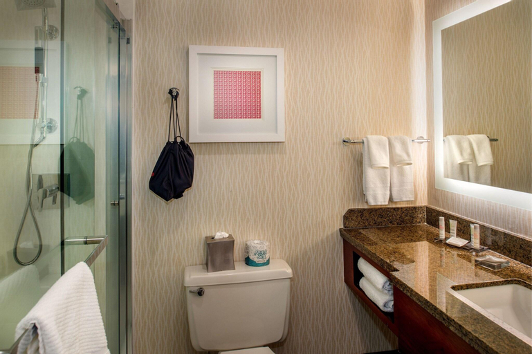 Bathroom 27