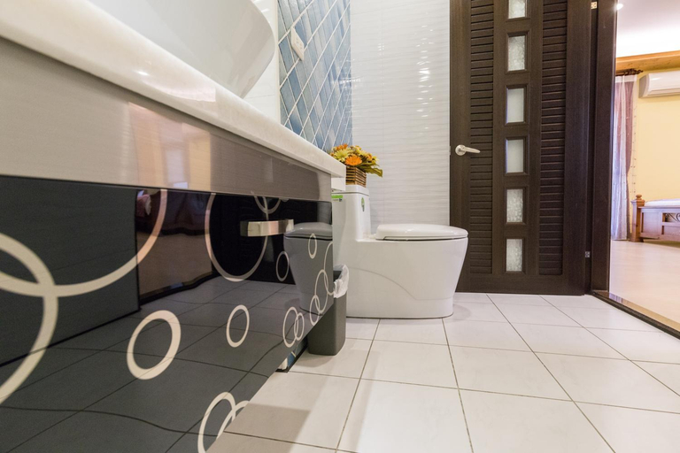 Bathroom 3, Qing Jing Ze Bed & Breakfast, Hualien