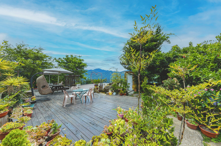 Others 4, Julie's Garden, Nantou