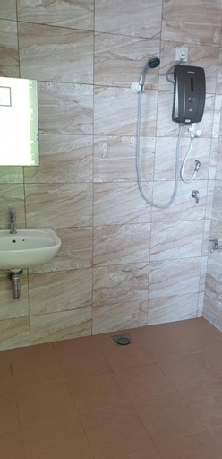 Bathroom 7