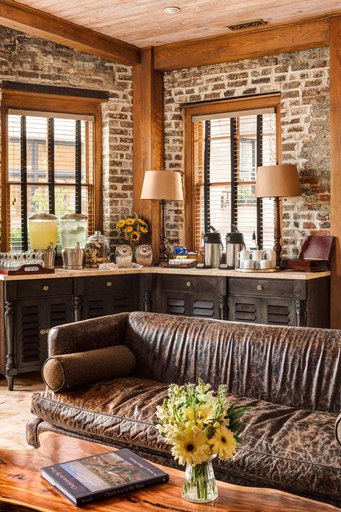 Public Area 2, Andrew Pinckney Inn, Charleston
