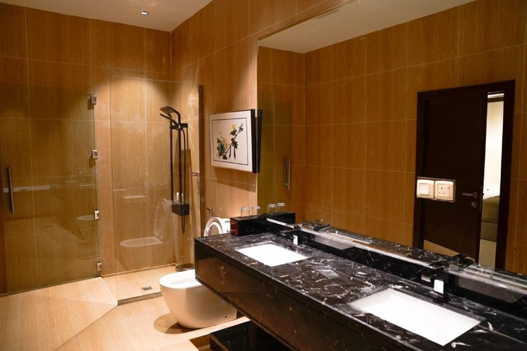 Bathroom 3, Azar Hotel Ahad Rafidah