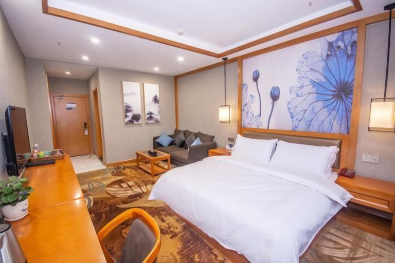 Bedroom 3, Mingdelou Hotel, Yichang