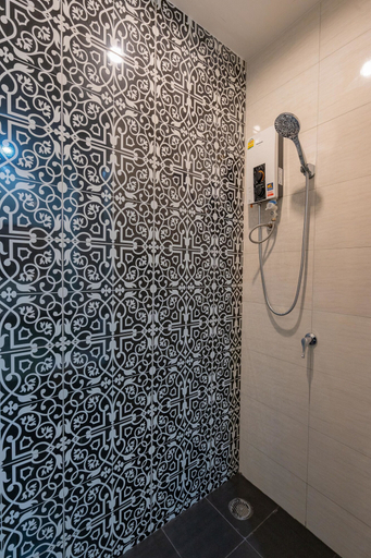 Bathroom 5, Belle Grand Hotel, Muang Udon Thani