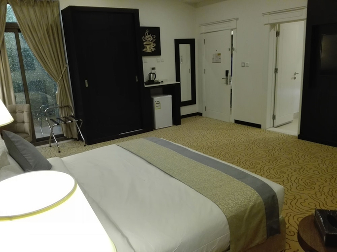 Bedroom 3, Diamond Hotel, Riyadh