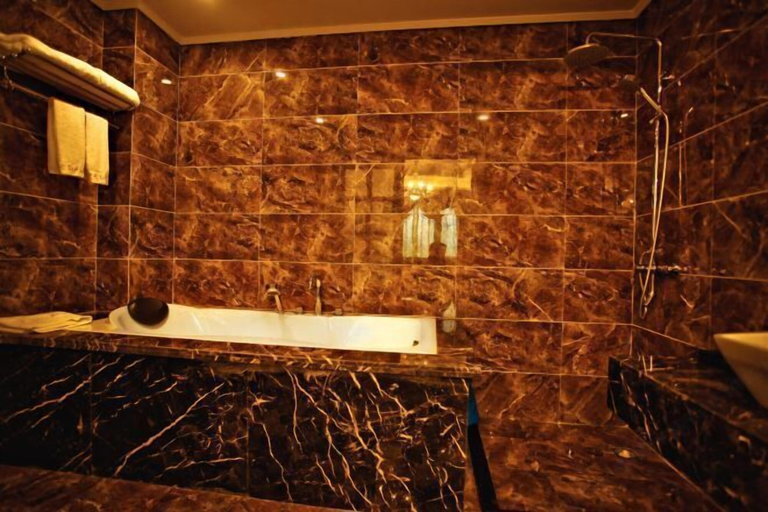 Bathroom, Jindu Hotel, Chongqing