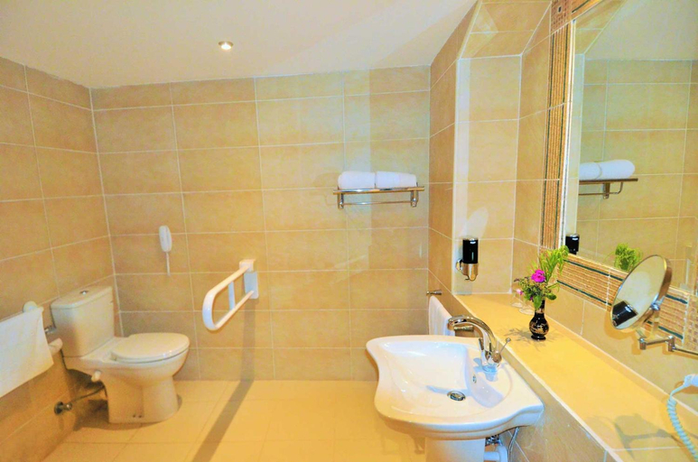 Bathroom 4, Rohanou Beach Resort, Al-Qusayr
