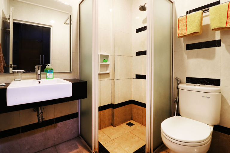 Bathroom 24