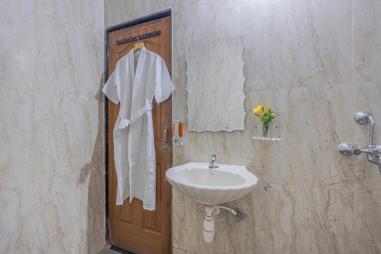 Bathroom 3, The Sequeira Guest House, South Goa