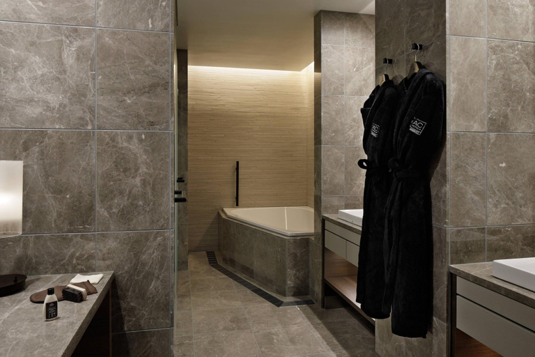 Bathroom 4, Aloft Tokyo Ginza, Kōtō