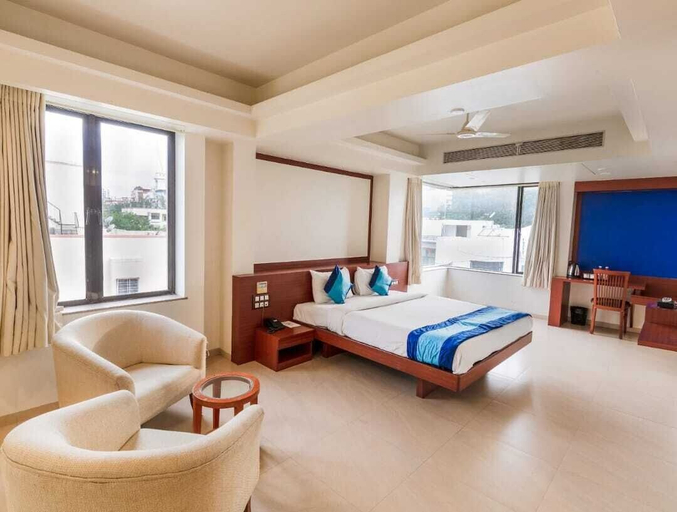 Bedroom 3, Monarch Montvert, Pune