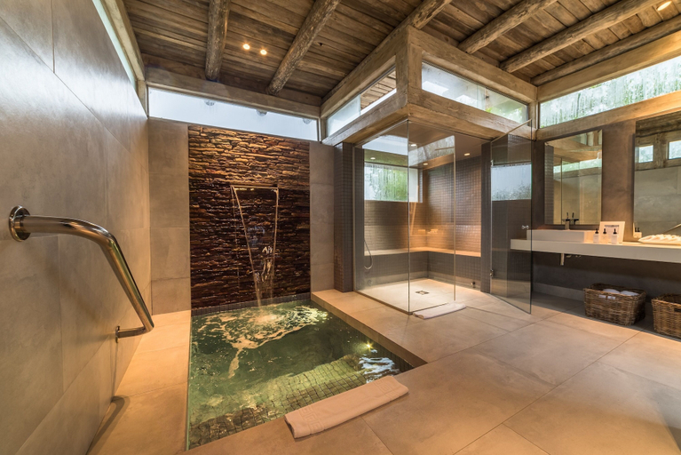 Bathroom 4, Kapama Southern Camp, Mopani