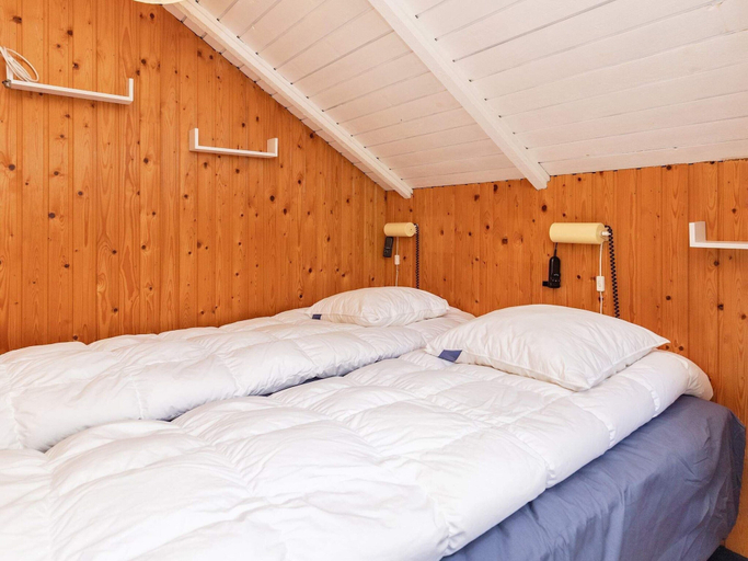 Room 2, 4 Person Holiday Home in Stubbekobing, Guldborgsund