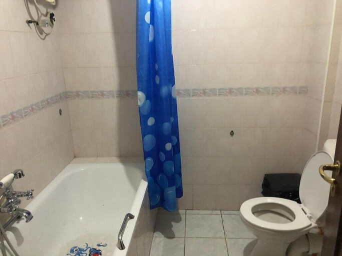 Bathroom, Maple Leaf Korean Hotel, Accra
