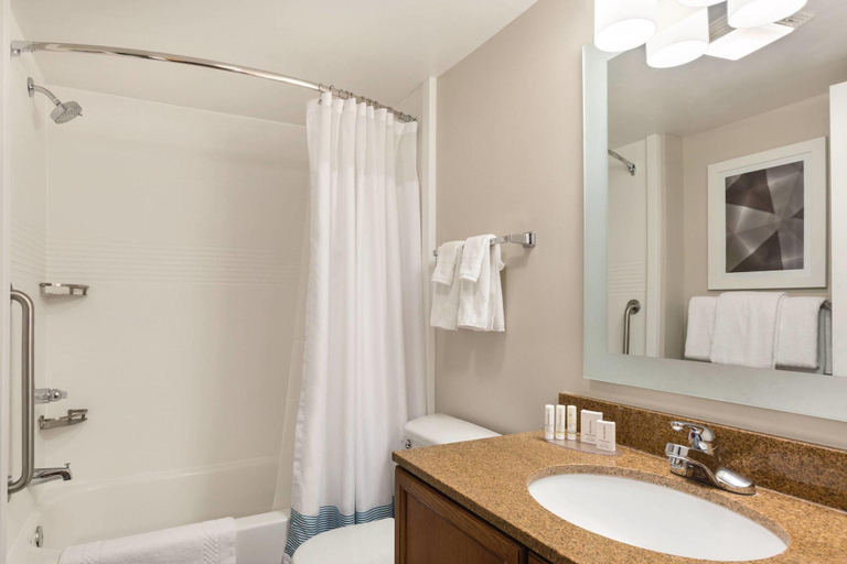 Bathroom 5, TownePlace Suites by Marriott Denver West Federal, Jefferson
